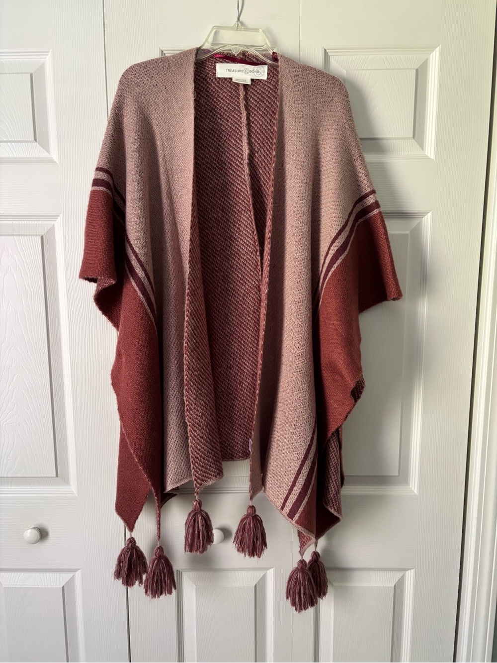 Treasure & Bond Blended Rose and Rust Knit Poncho
